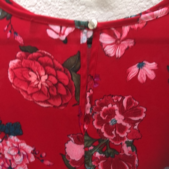 Vince camuto | Red floral boho blouse - Picture 7 of 12